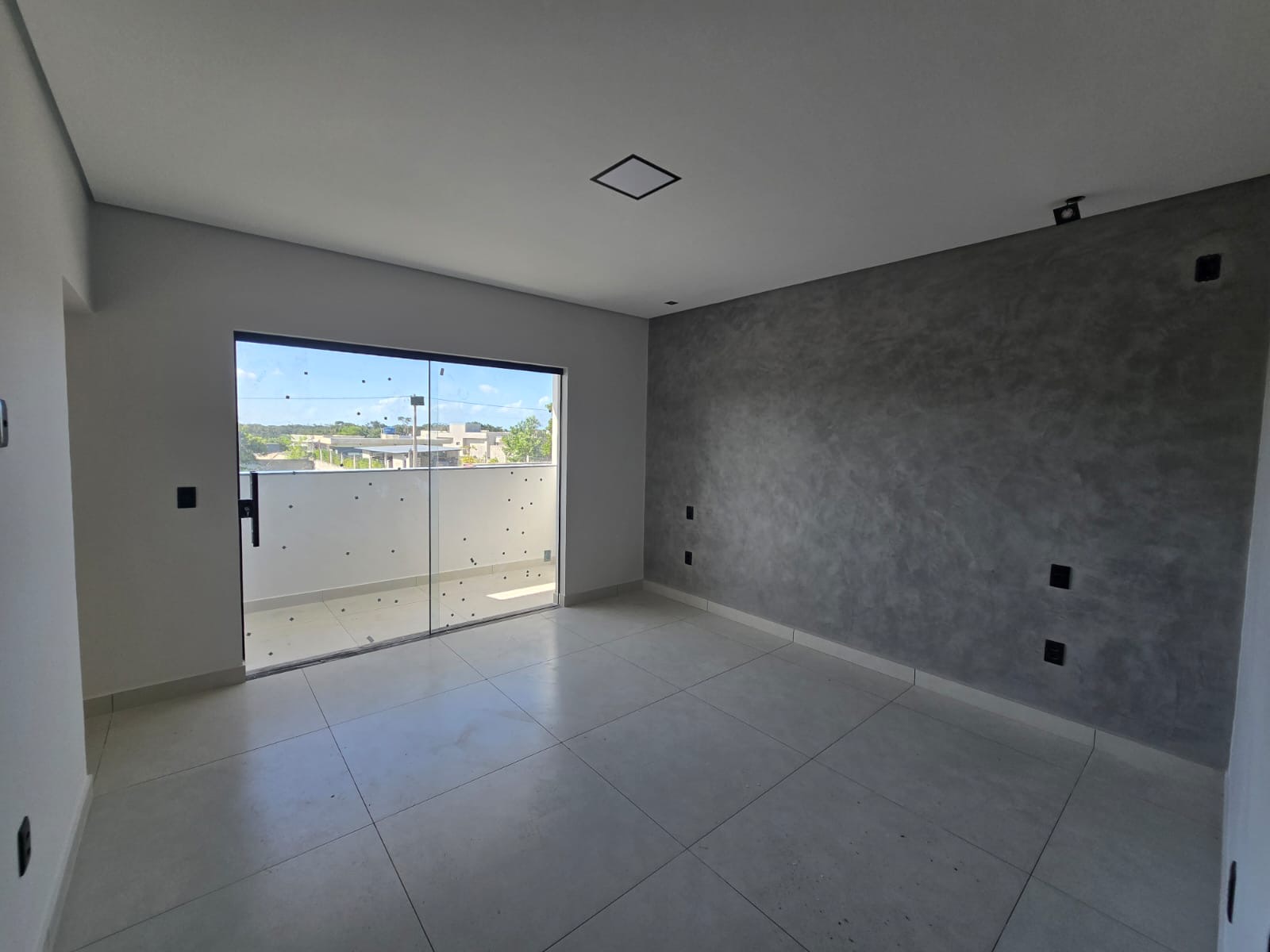 Casa individual em condomínio